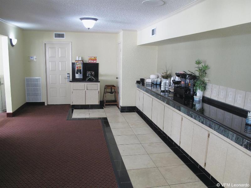 Hampton Hotel 3*