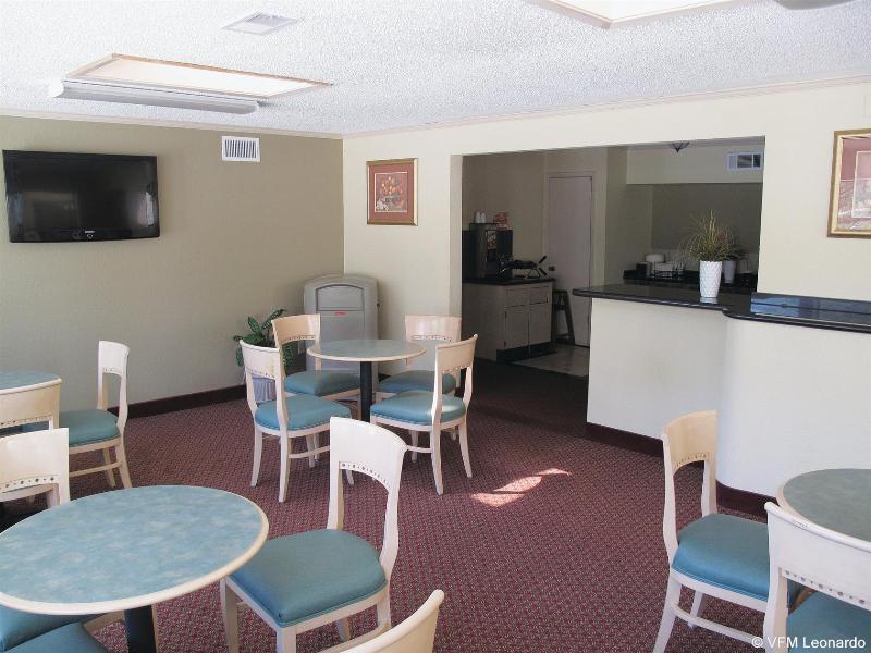 Hotel Hampton 3*